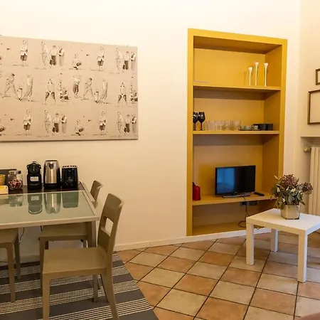 아파트 Con Vista Su Piazza Vittorio Alfieri 아스티