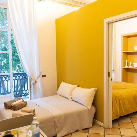 아파트 Con Vista Su Piazza Vittorio Alfieri *